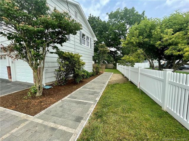 98 Soundview Drive, Stamford, CT 06902