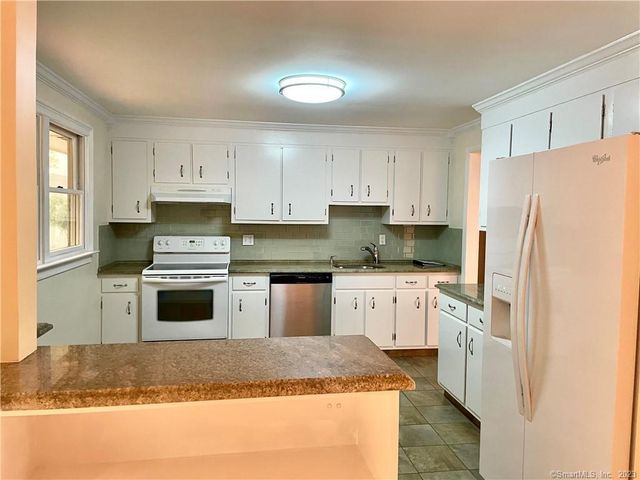 98 Soundview Drive, Stamford, CT 06902