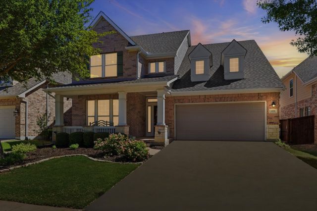 1550 Meadows Avenue, Lantana, TX 76226