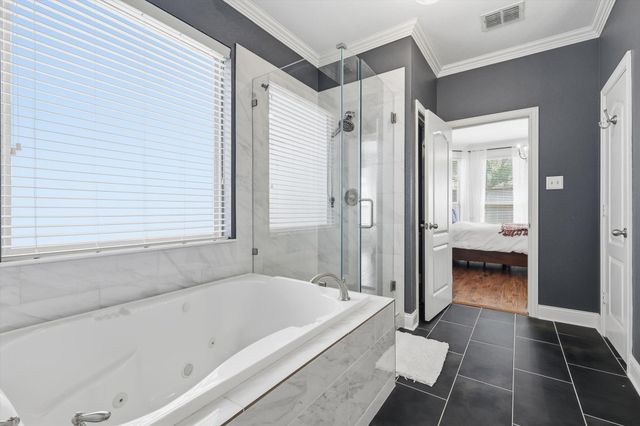 1550 Meadows Avenue, Lantana, TX 76226