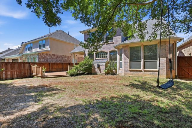 1550 Meadows Avenue, Lantana, TX 76226