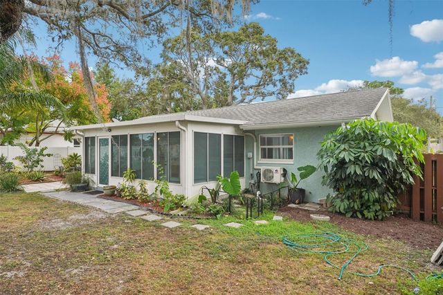 1118 CARLTON ROAD, Tarpon Springs, FL 34689