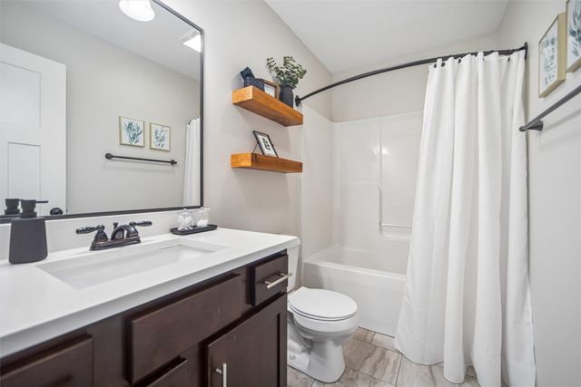 3512 SE 17th Street, Ankeny, IA 50021