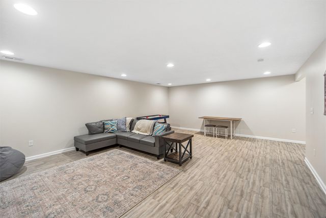 3512 SE 17th Street, Ankeny, IA 50021