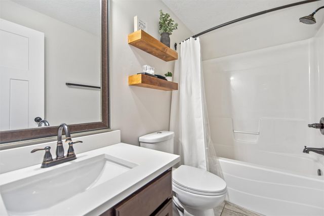 3512 SE 17th Street, Ankeny, IA 50021