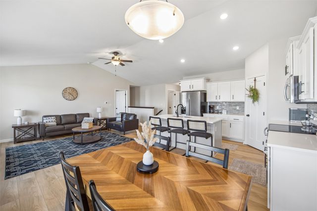 3512 SE 17th Street, Ankeny, IA 50021