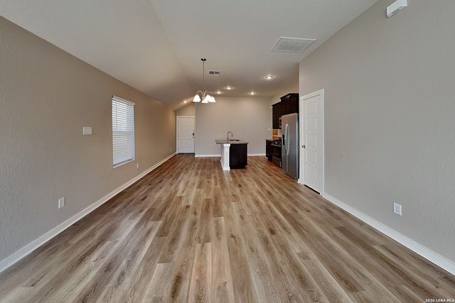 7244 LITTLEFOOT LN, San Antonio, TX 78253