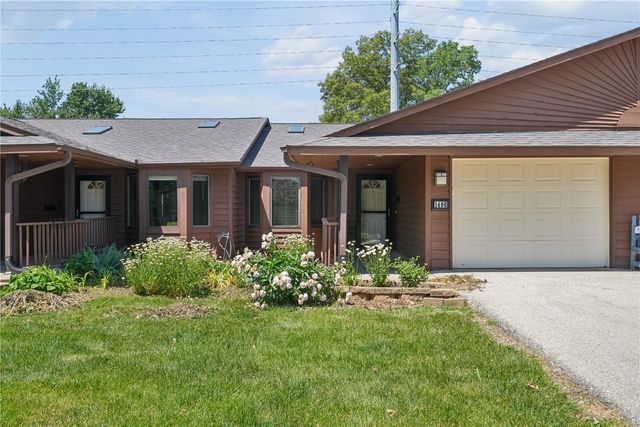 140 35th St Dr SE 3, Cedar Rapids, IA 52403