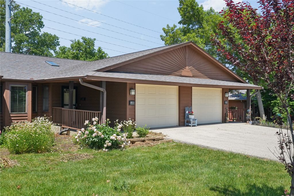 140 35th St Dr SE 3, Cedar Rapids, IA 52403