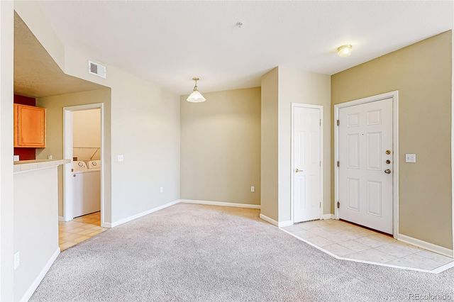 5703 N Gibralter Way 205, Aurora, CO 80019