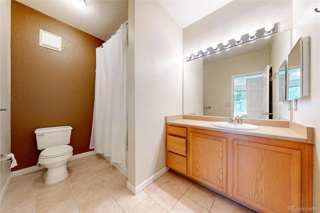 5703 N Gibralter Way 205, Aurora, CO 80019