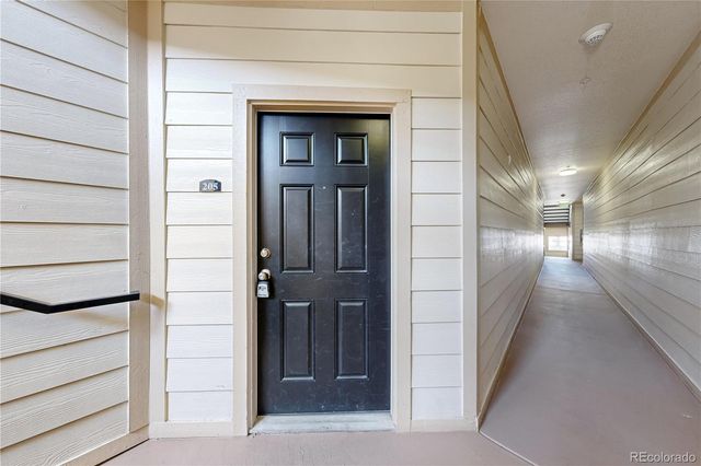 5703 N Gibralter Way 205, Aurora, CO 80019