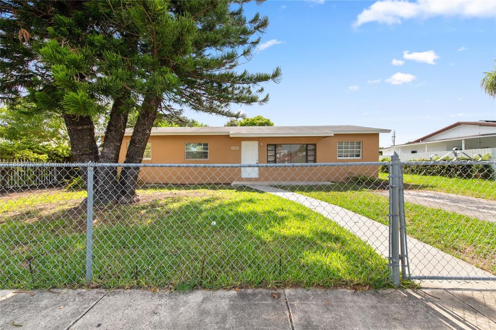 22420 SW 113th Ct, Miami, FL 33170