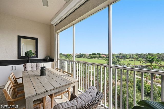7687 Pebble Creek CIR 502, Naples, FL 34108
