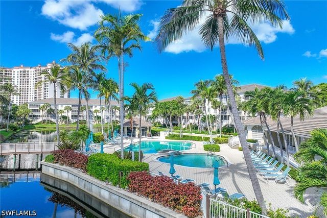 7687 Pebble Creek CIR 502, Naples, FL 34108