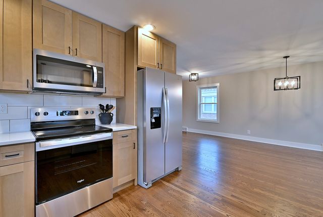 8834 S Albany Avenue, Evergreen Park, IL 60805