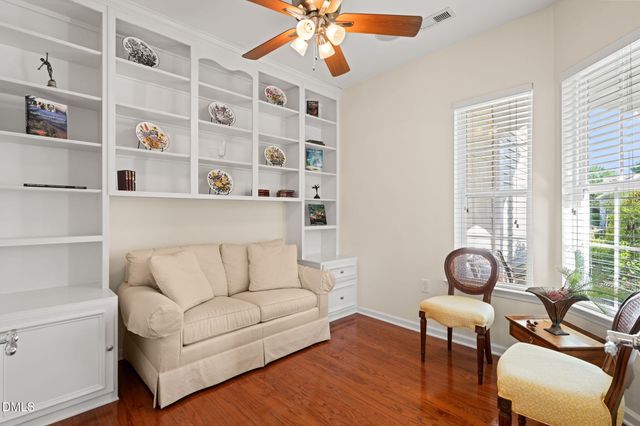 323 Easton Grey Loop, Cary, NC 27519