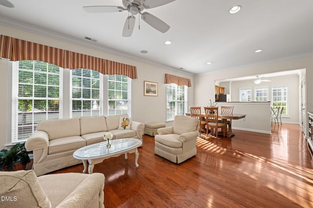 323 Easton Grey Loop, Cary, NC 27519