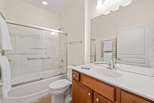 323 Easton Grey Loop, Cary, NC 27519