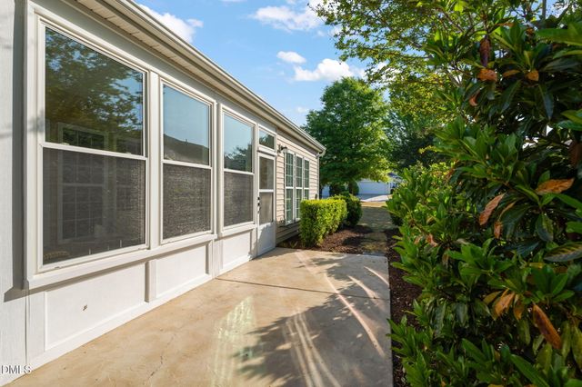 323 Easton Grey Loop, Cary, NC 27519