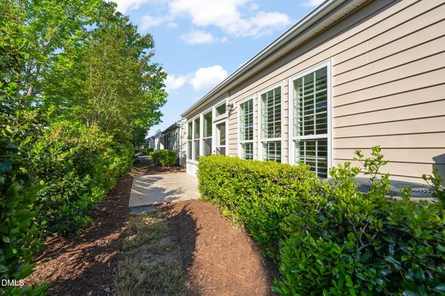 323 Easton Grey Loop, Cary, NC 27519