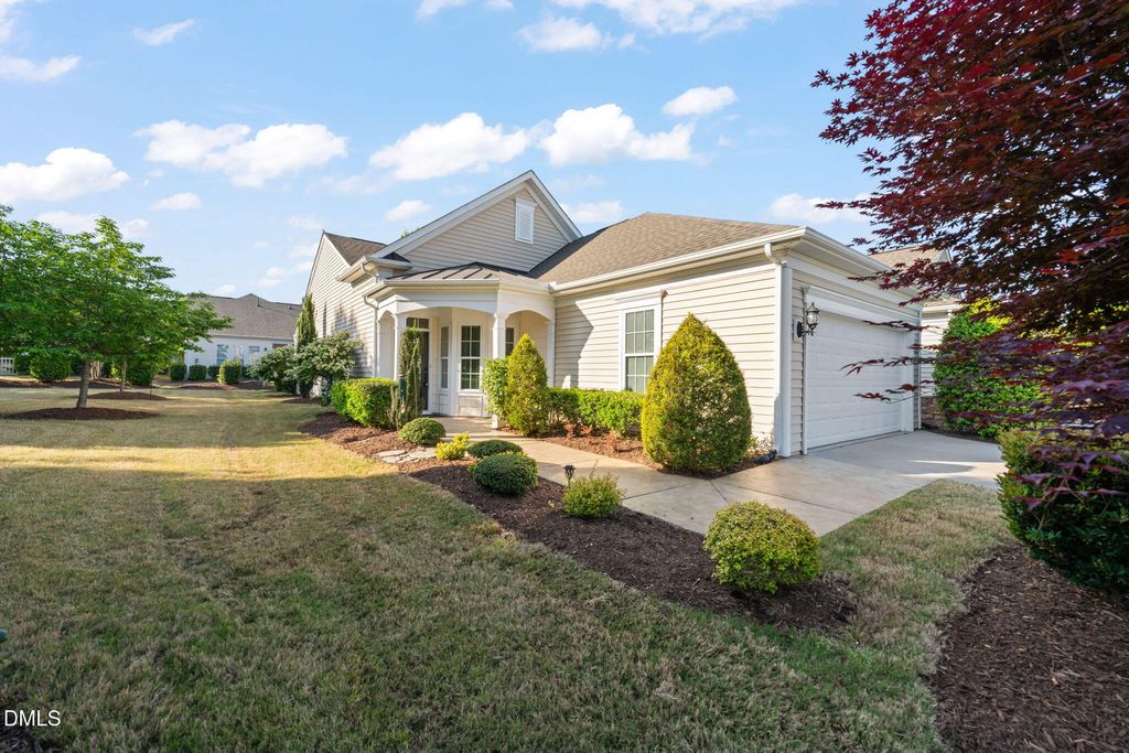 323 Easton Grey Loop, Cary, NC 27519