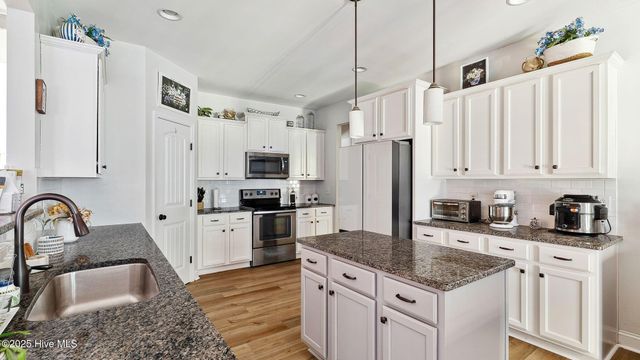 75 Bynum Court, Vass, NC 28394