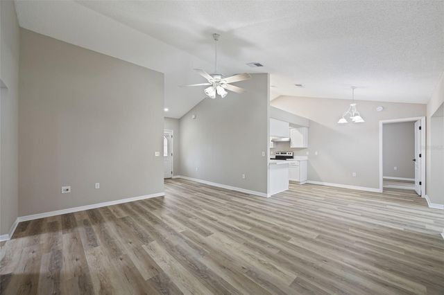 643 LAKEMONT DR, Brandon, FL 33510