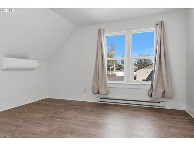 530 ASPEN Ave, La Center, WA 98629