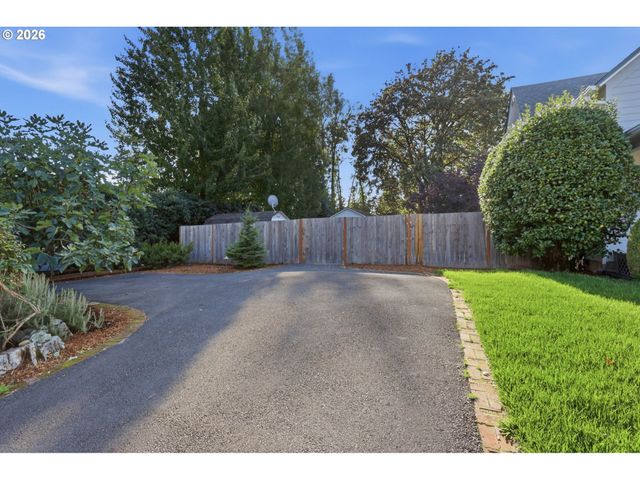 530 ASPEN Ave, La Center, WA 98629