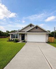 2143 Emerald Lake Trail, Dayton, TX 77535