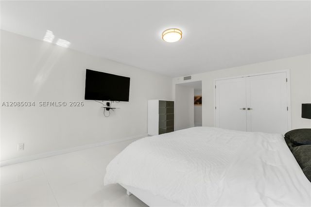 1920 S Ocean Dr 3A, Hallandale Beach, FL 33009