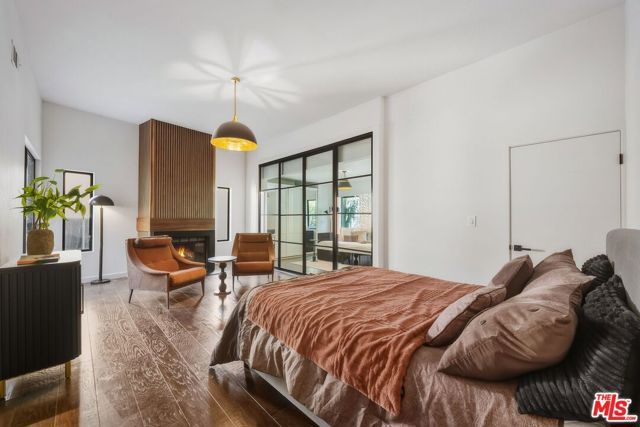 3601 Dixie Canyon Place, Sherman Oaks, CA 91423