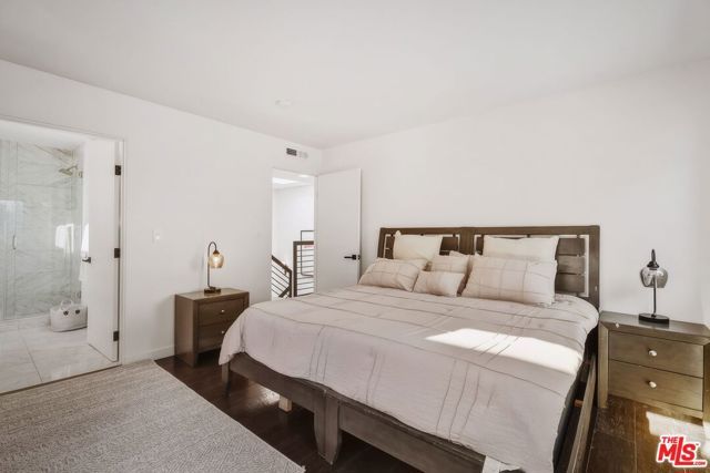 3601 Dixie Canyon Place, Sherman Oaks, CA 91423