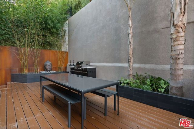 3601 Dixie Canyon Place, Sherman Oaks, CA 91423