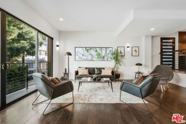3601 Dixie Canyon Place, Sherman Oaks, CA 91423