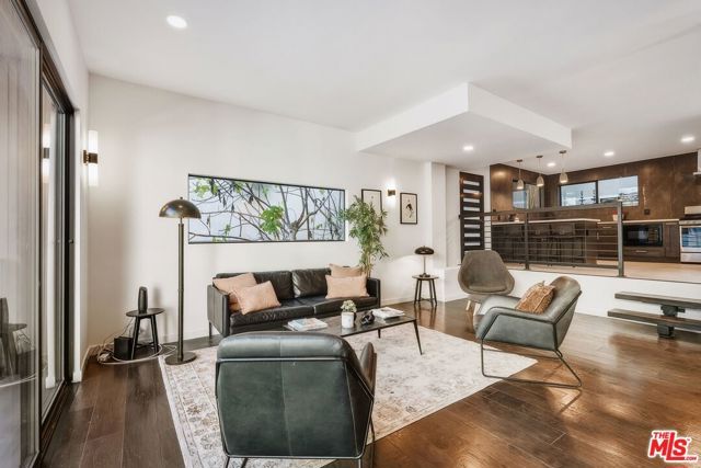 3601 Dixie Canyon Place, Sherman Oaks, CA 91423
