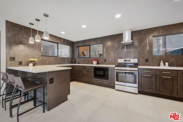 3601 Dixie Canyon Place, Sherman Oaks, CA 91423