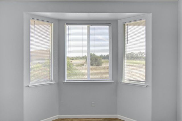 8406 Kingmont Way, Elk Grove, CA 95624