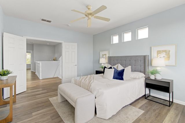 8406 Kingmont Way, Elk Grove, CA 95624