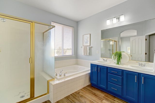 8406 Kingmont Way, Elk Grove, CA 95624