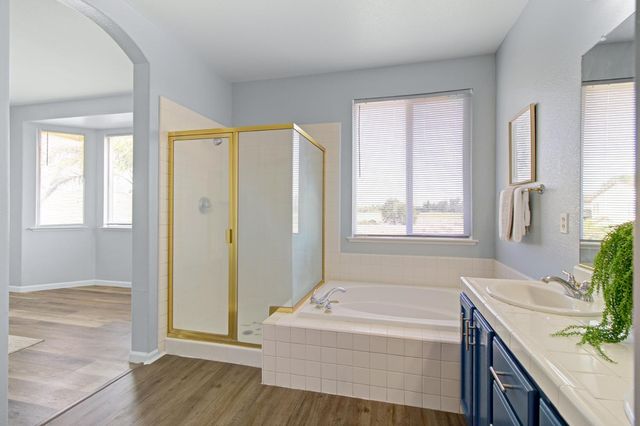 8406 Kingmont Way, Elk Grove, CA 95624