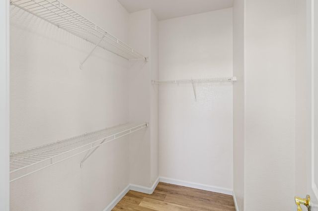 8406 Kingmont Way, Elk Grove, CA 95624