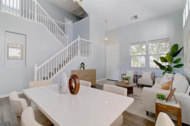 8406 Kingmont Way, Elk Grove, CA 95624