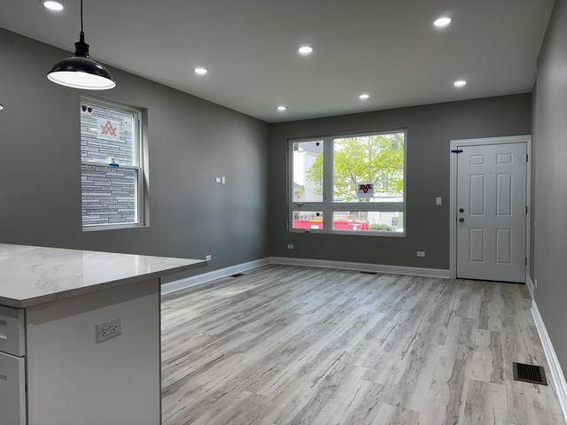 726 N Lotus Avenue, Chicago, IL 60644