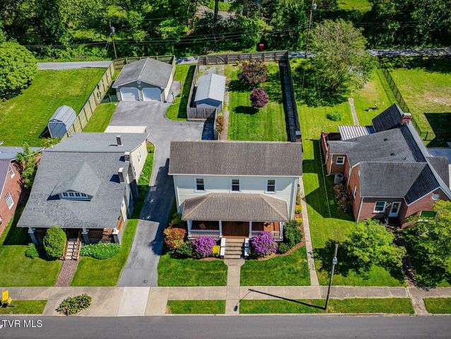 107 West Chestnut Street, Johnson City, TN 37604