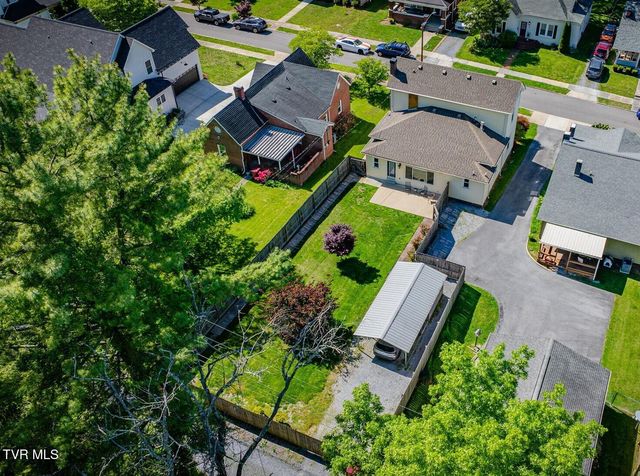 107 West Chestnut Street, Johnson City, TN 37604