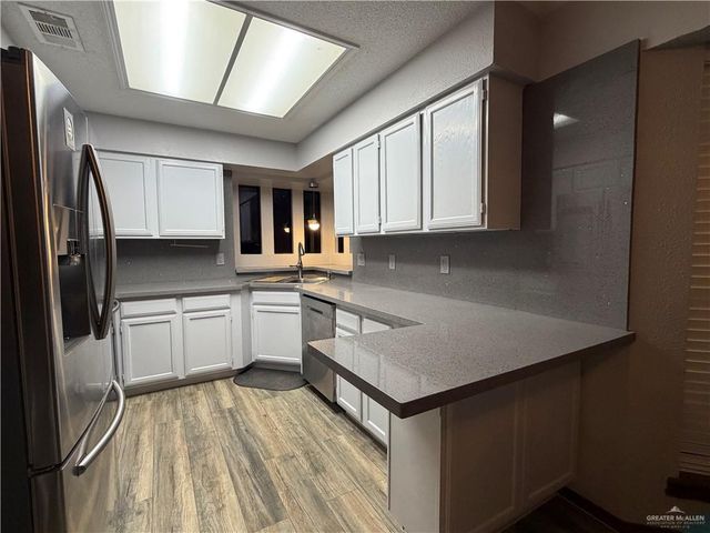 7112 N 14th Lane, Mcallen, TX 78504