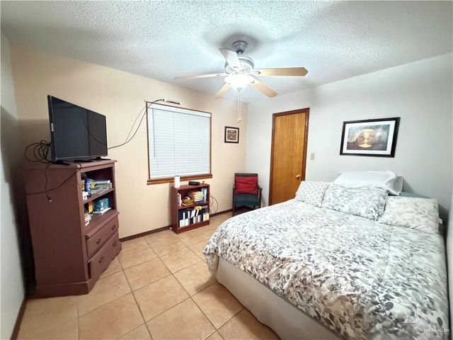 7112 N 14th Lane, Mcallen, TX 78504