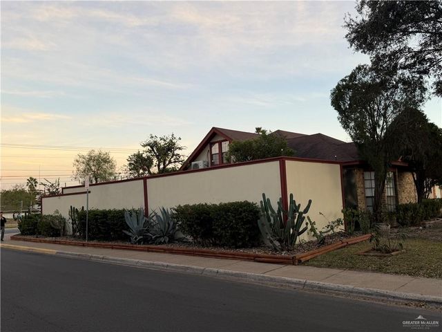 7112 N 14th Lane, Mcallen, TX 78504